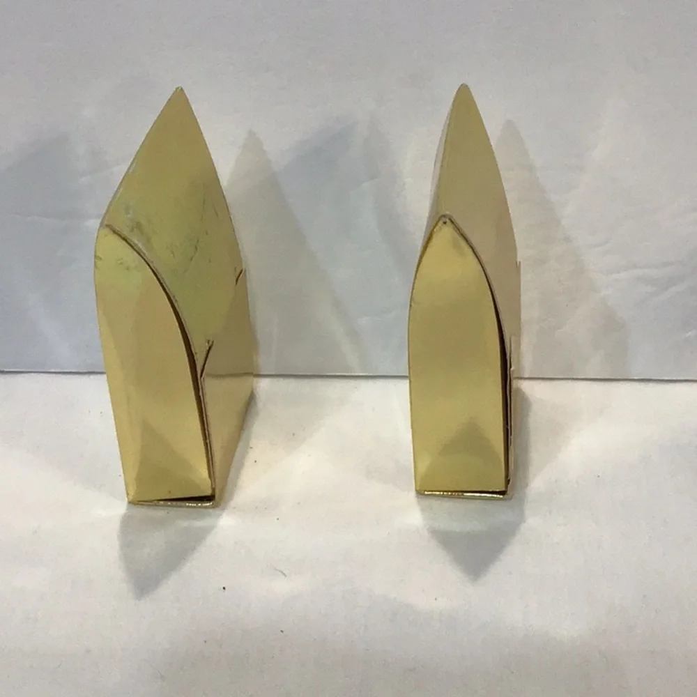 NIB Pair of Trump Taj Mahal Resort shower caps